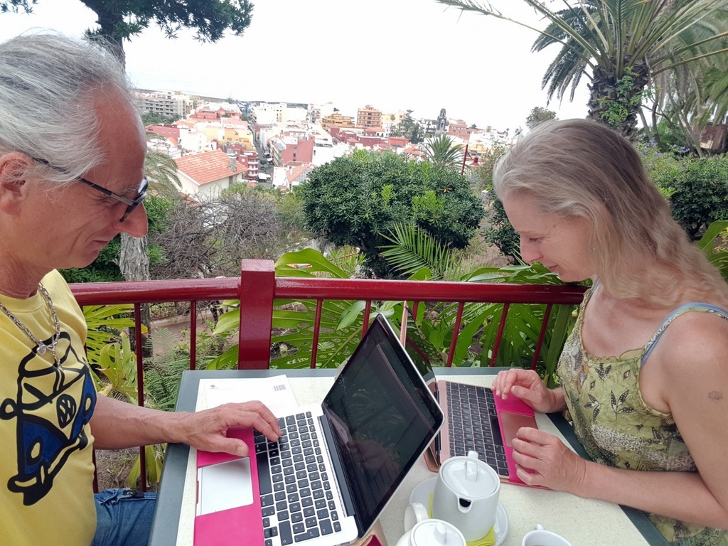 Work space and the faded glory of aquatic garden Risco Bello