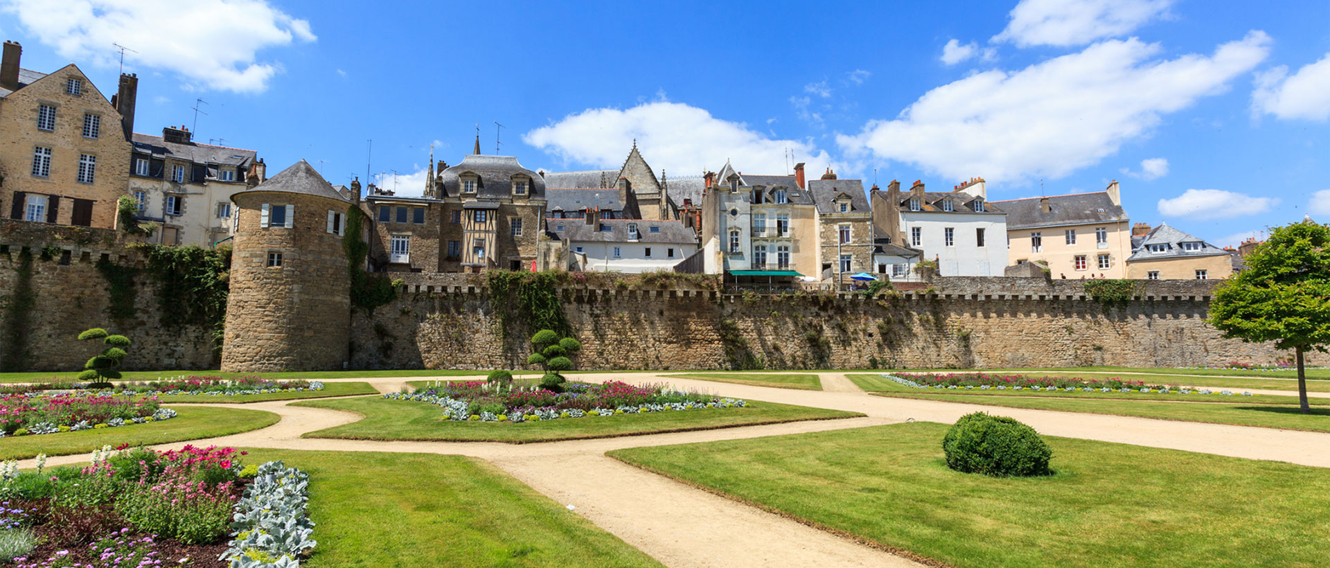 1 City walls of Vannes