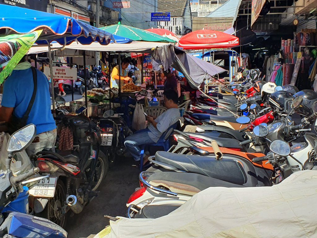 Warorot Market in Chiang Mai Warorot Market in Chiang Mai